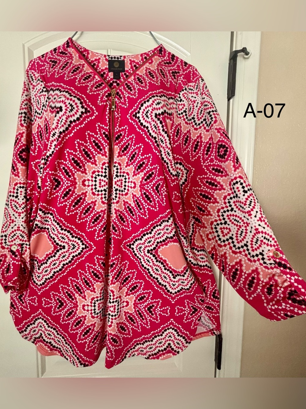 JM Collection Vibrant Hot Pink Geometric Zip Front Blouse Tonic Size XL